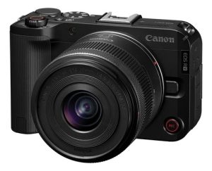 Cámara mirrorless Canon EOS R50 V con lente 14-30 mm f/4-6.3